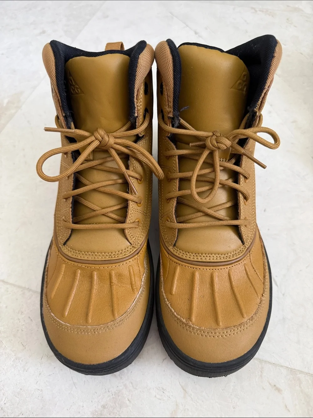 Nike Youth Wheat/Black High-Top Winter Boots